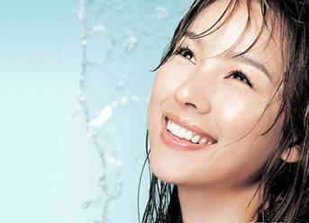 女性患上白癜風(fēng)是怎么引起的