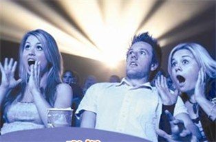 <a href=http://m.xvxgx.cn/ target=_blank class=infotextkey>石家莊白癜風(fēng)醫(yī)院</a>白癜風(fēng)會(huì)傳染嗎?