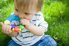 兒童白癜風(fēng)發(fā)病跟什么因素有關(guān)?