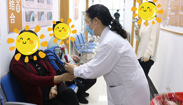 今天在忙，也不要忘記跟媽媽說聲“我愛你”——溫馨時刻，遠大陪您度過