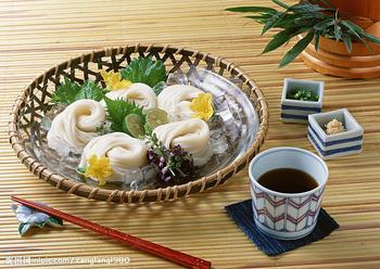 怎么預防白癜風患者身上長出新的白斑?