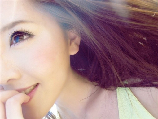 臉上長(zhǎng)白斑怎么回事