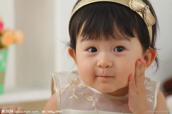 白癜風(fēng)發(fā)展到瓷白色怎么辦