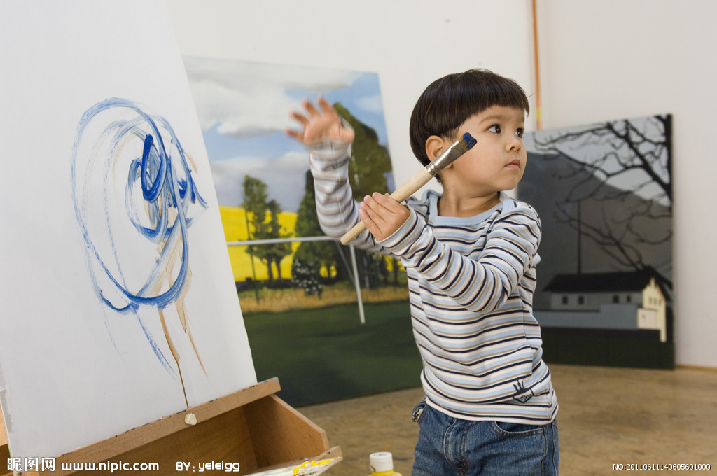 小孩肚子上有塊白斑是怎么回事