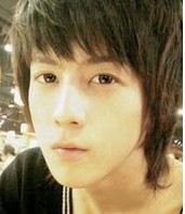 白癜風手拉手論壇介紹治療方法有幾種